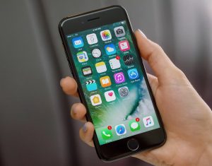 Apple承认一些iPhone7和7plus型号在通话期间禁用了麦克风